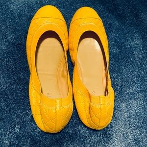 FINL PRICE Talbots Mustard yellow flat size 10.5